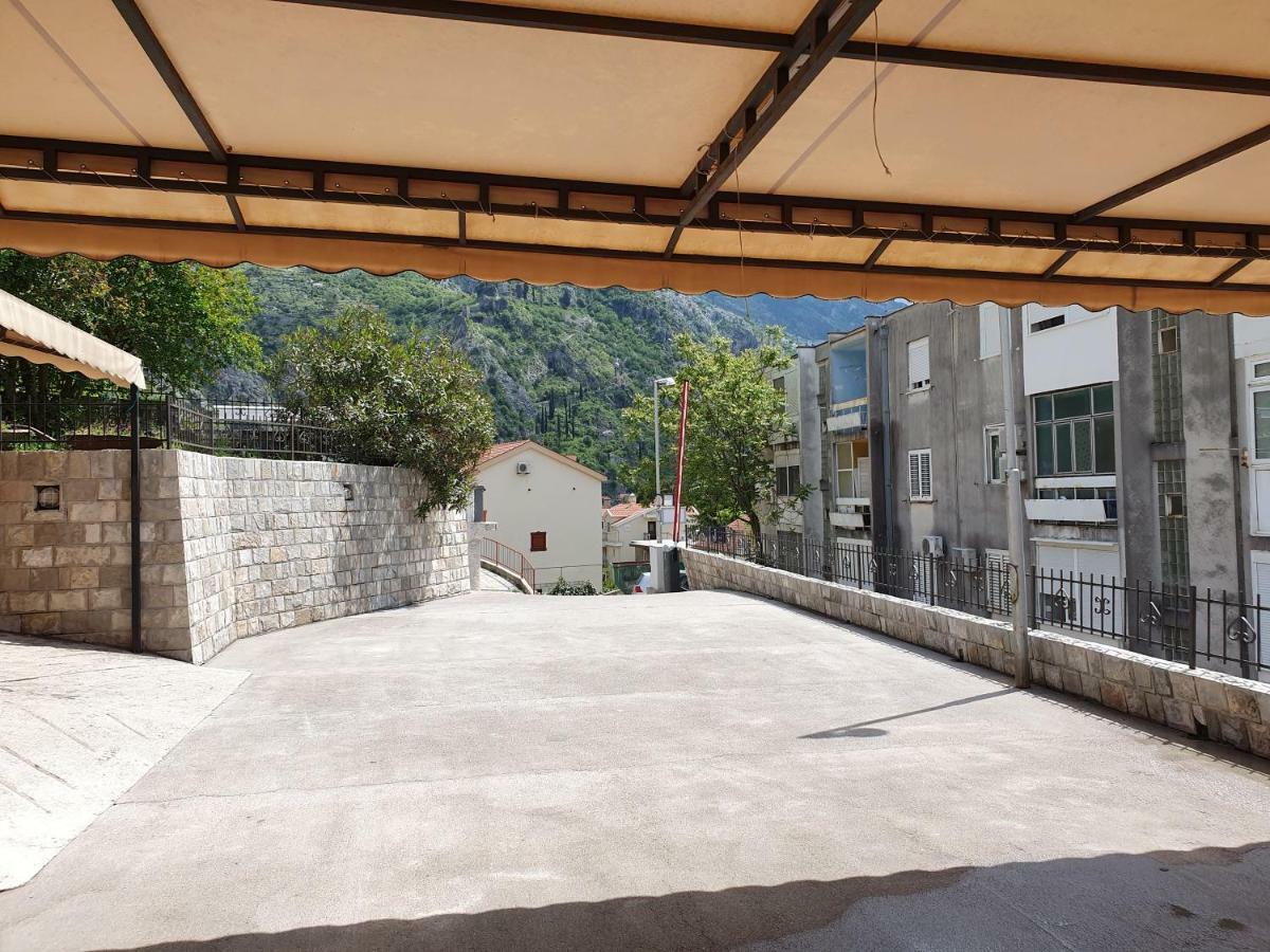 Studio Apartments Ilija Kotor Extérieur photo